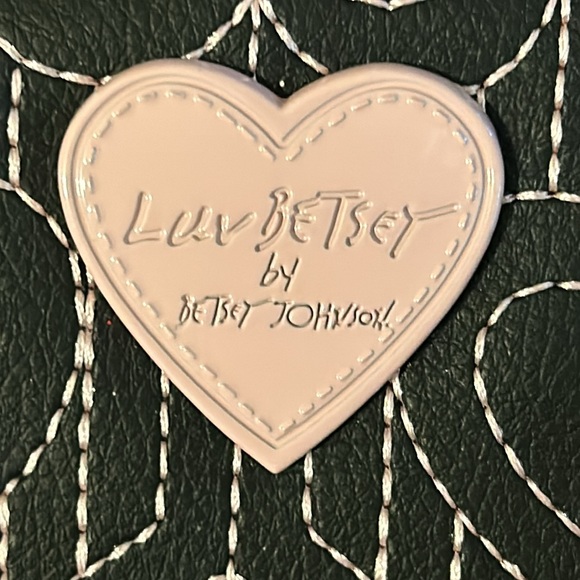 Betsey Johnson Mini Wallet and Pink Set, NWT - Picture 5 of 5